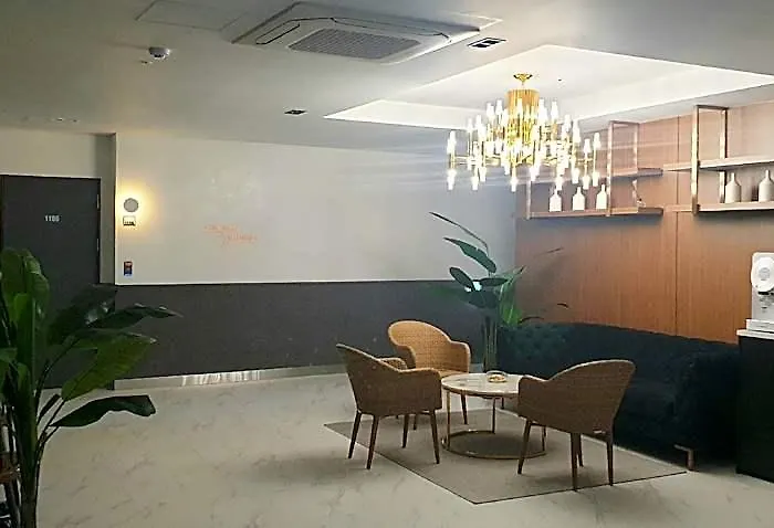 Ou Hotel