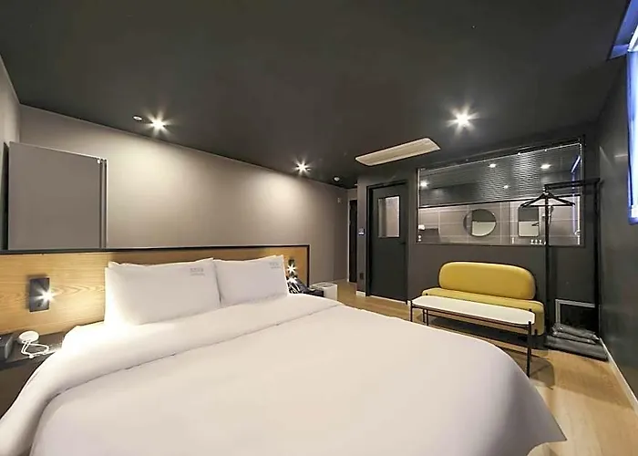 Ou Hotel